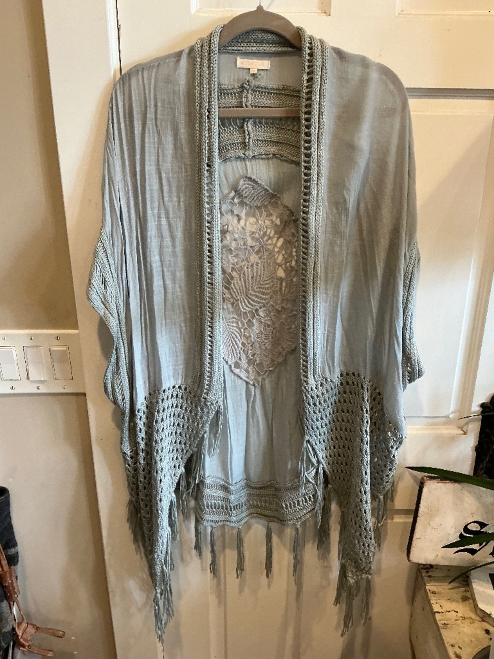 Miracle boho kimono with wonderful knitted trim!  Size medium/large